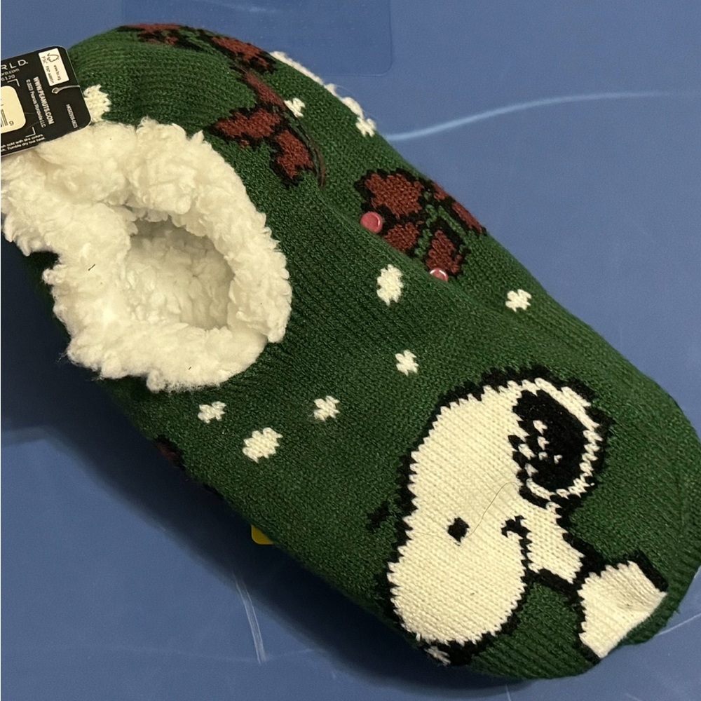 Peanuts Snoppy Sock Slippers